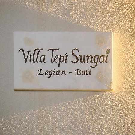 Villa Tepi Sungai Legian Habitación foto