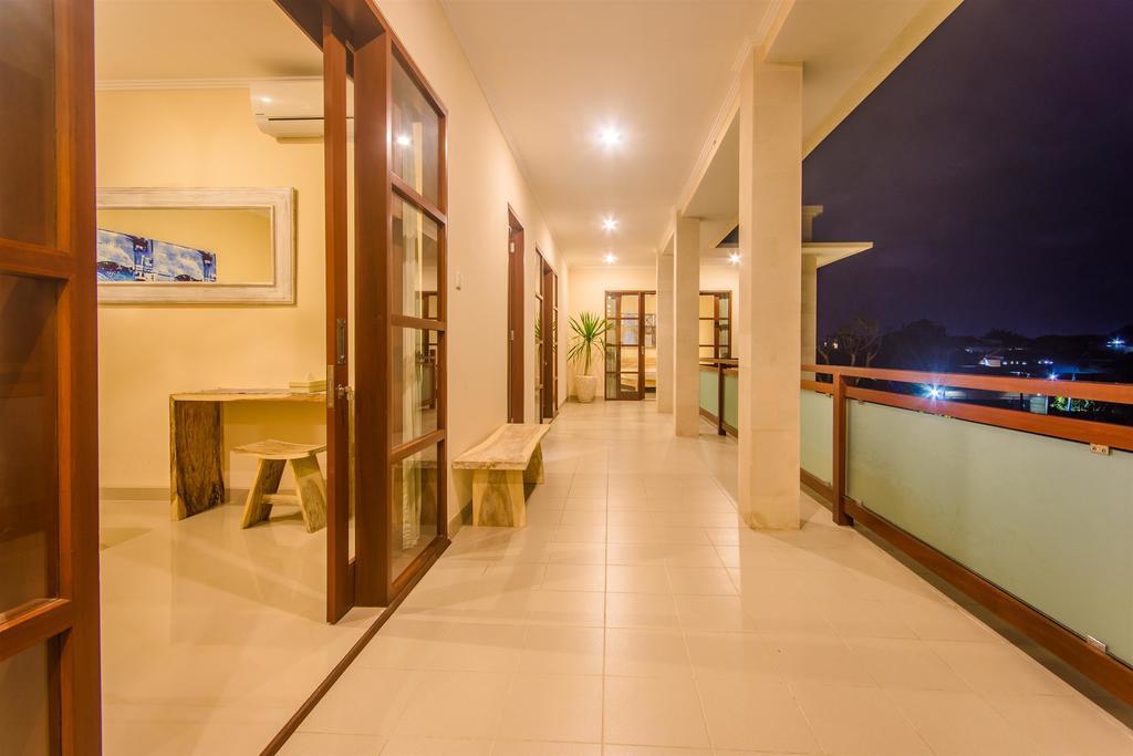 Villa Tepi Sungai Legian Habitación foto