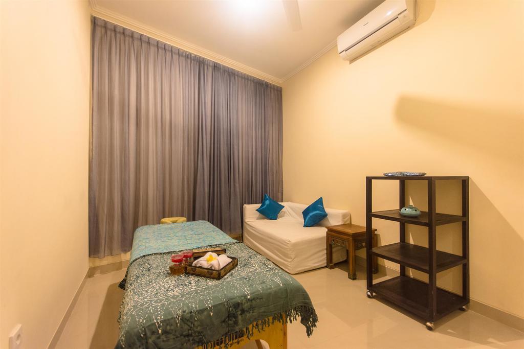 Villa Tepi Sungai Legian Habitación foto